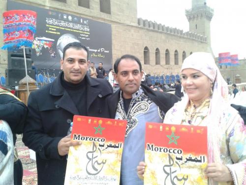 ارحوم البقالي مع الفنان الباكستاني زفر اقبال مهرجان سماع الدولي بالقاهرة 2013 (1)